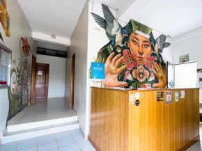 El Mural Backpackers